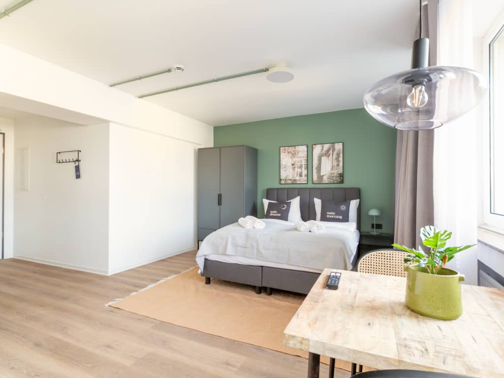 Wohnung zur Miete Wohnen auf Zeit 1.544 € 1 Zimmer 27 m²<br/>Wohnfläche 07.02.2025<br/>Verfügbarkeit Berliner Promenade Hauptbahnhof Saarbrücken 66111