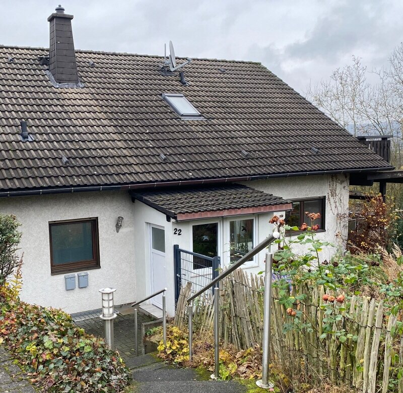 Wohnung zum Kauf 209.000 € 3 Zimmer 99,7 m²<br/>Wohnfläche EG<br/>Geschoss Rose Ruppichteroth 53809