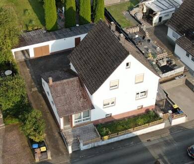 Mehrfamilienhaus zum Kauf 235.000 € 5 Zimmer 136 m² 1.000 m² Grundstück Niederquembach Schöffengrund 35641
