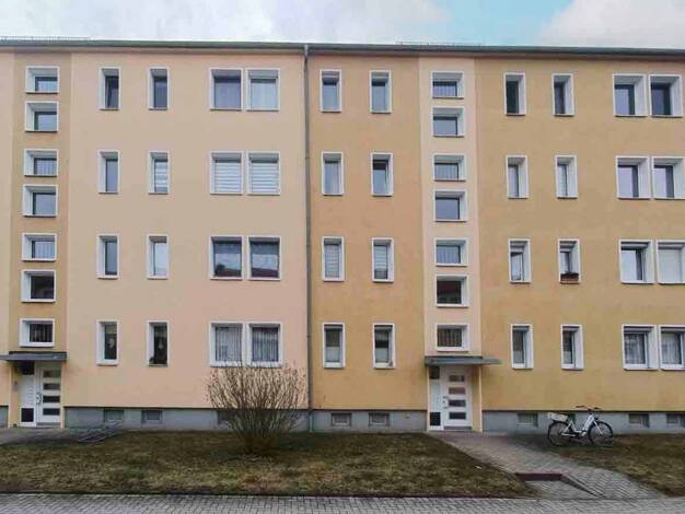 Wohnung zum Kauf 35.000 € 2 Zimmer 47,1 m² 3. Geschoss Pegau 04523