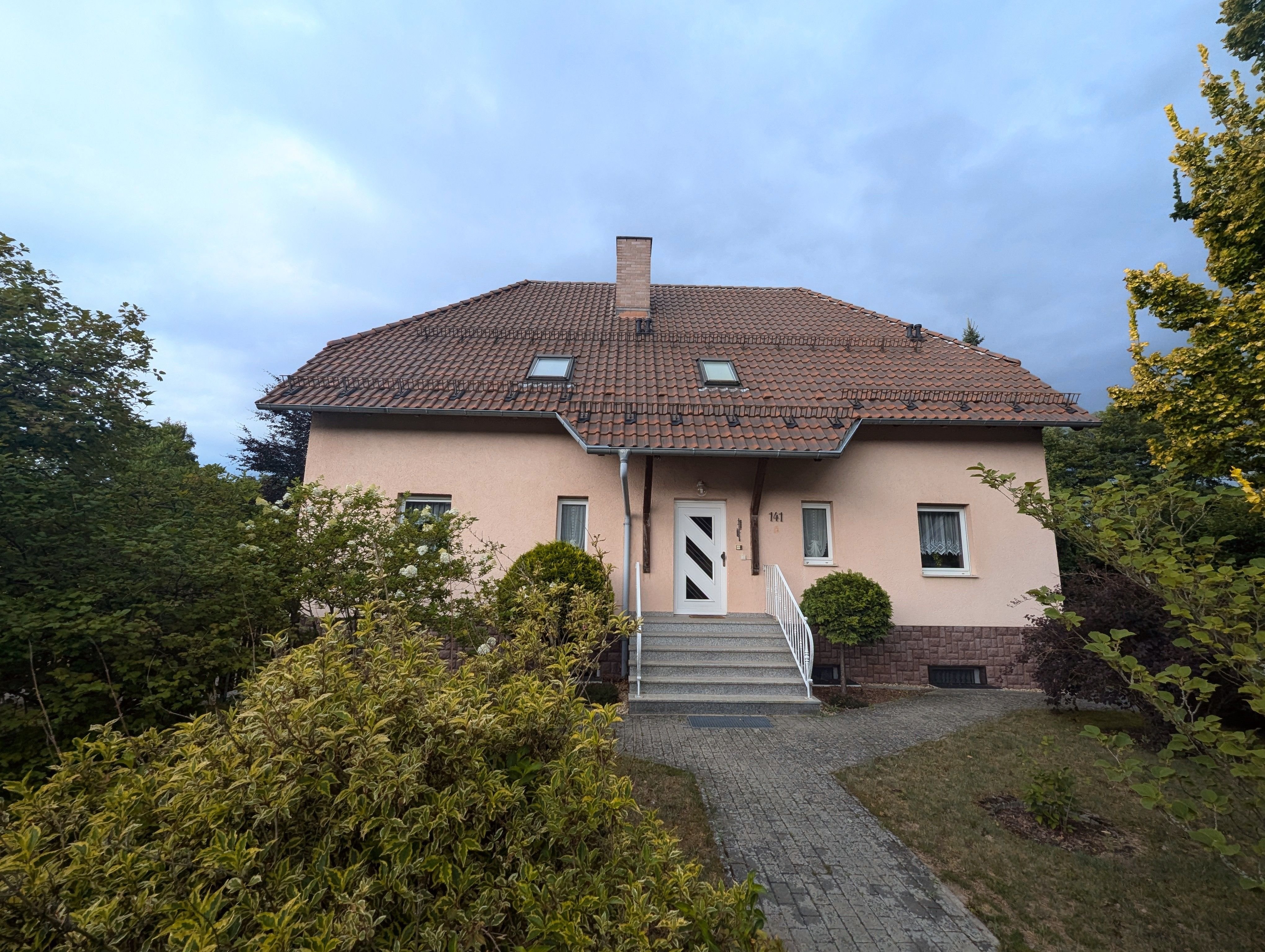 Mehrfamilienhaus zum Kauf 7 Zimmer 200 m²<br/>Wohnfläche 3.551 m²<br/>Grundstück Krauschwitz Krauschwitz 02957