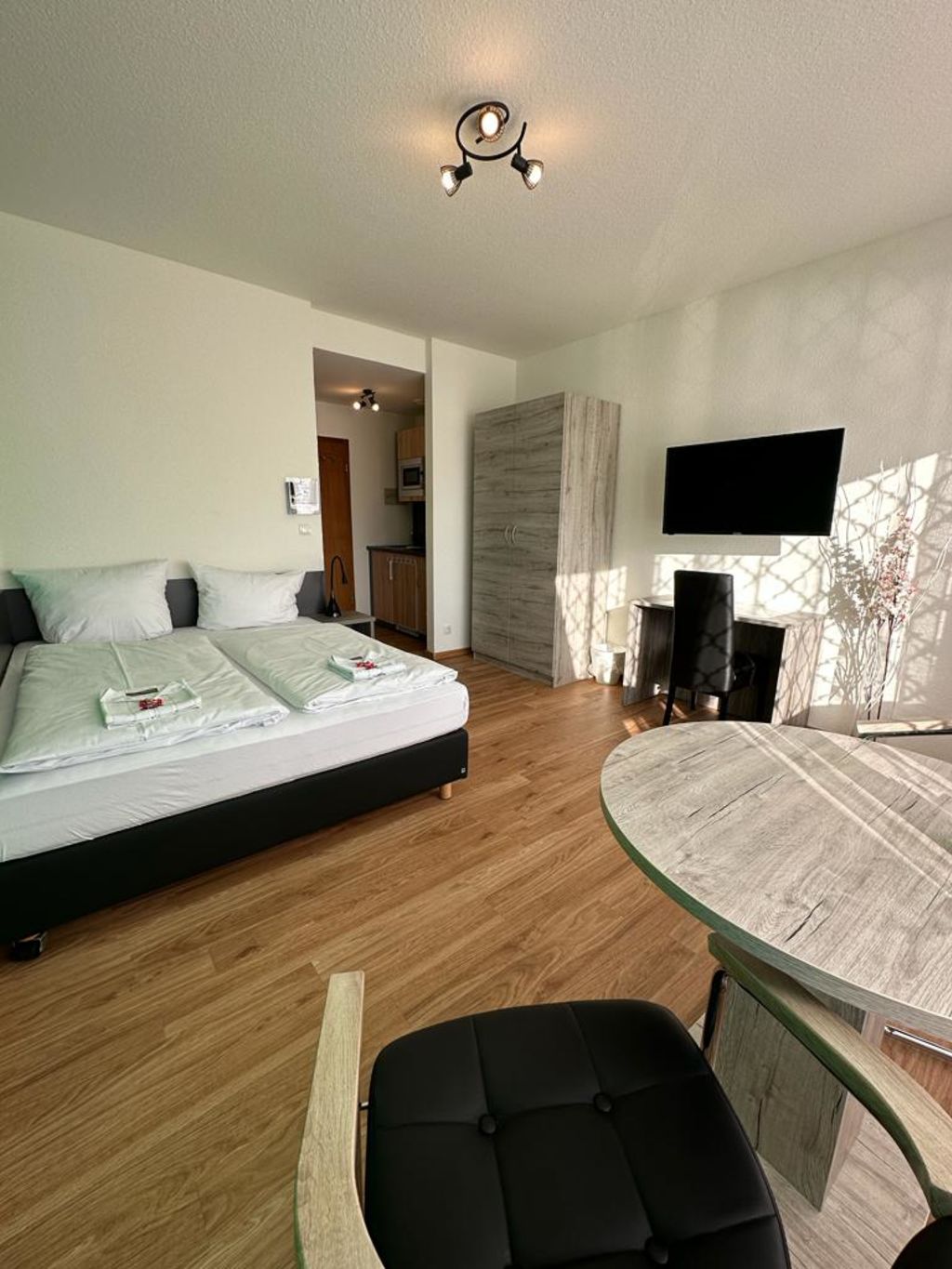 Wohnung zur Miete Wohnen auf Zeit 1.190 € 1 Zimmer 30 m²<br/>Wohnfläche 01.12.2024<br/>Verfügbarkeit Rheinzollstraße Altstadt 2 Koblenz 56068