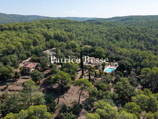 Einfamilienhaus zum Kauf 1.150.000 € 10 Zimmer 310 m² 27.470 m² Grundstück Entrecasteaux 83570