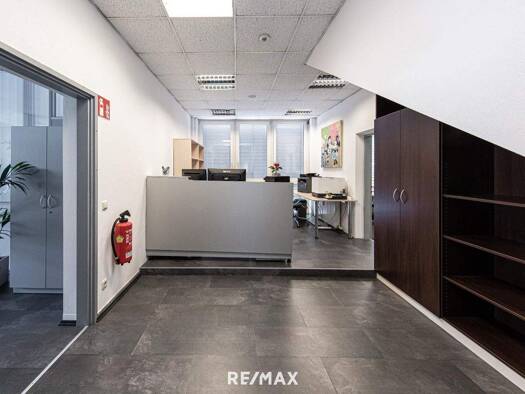 Bürofläche zur Miete 2.117 € 5 Zimmer 128,3 m² Bürofläche St. Johann im Pongau 5600