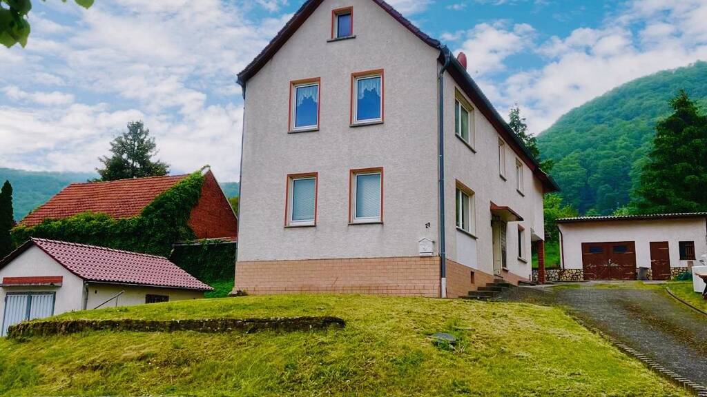 Mehrfamilienhaus zum Kauf 6 Zimmer 206 m² 1.014 m² Grundstück Schnellmannshausen Treffurt 99830