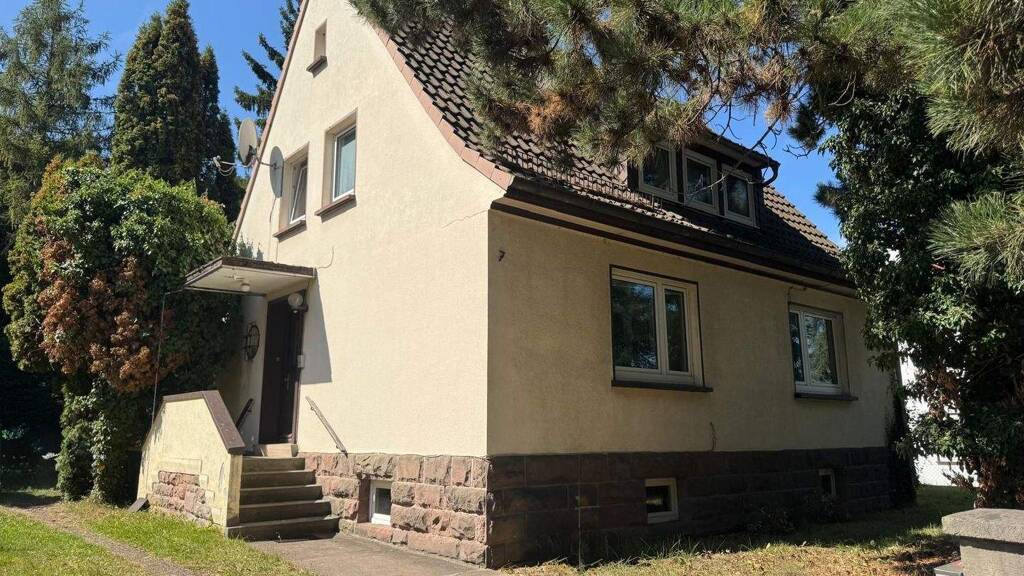 Haus zum Kauf 225.000 € 4 Zimmer 103 m² 800 m² Grundstück Witzenhausen 37213