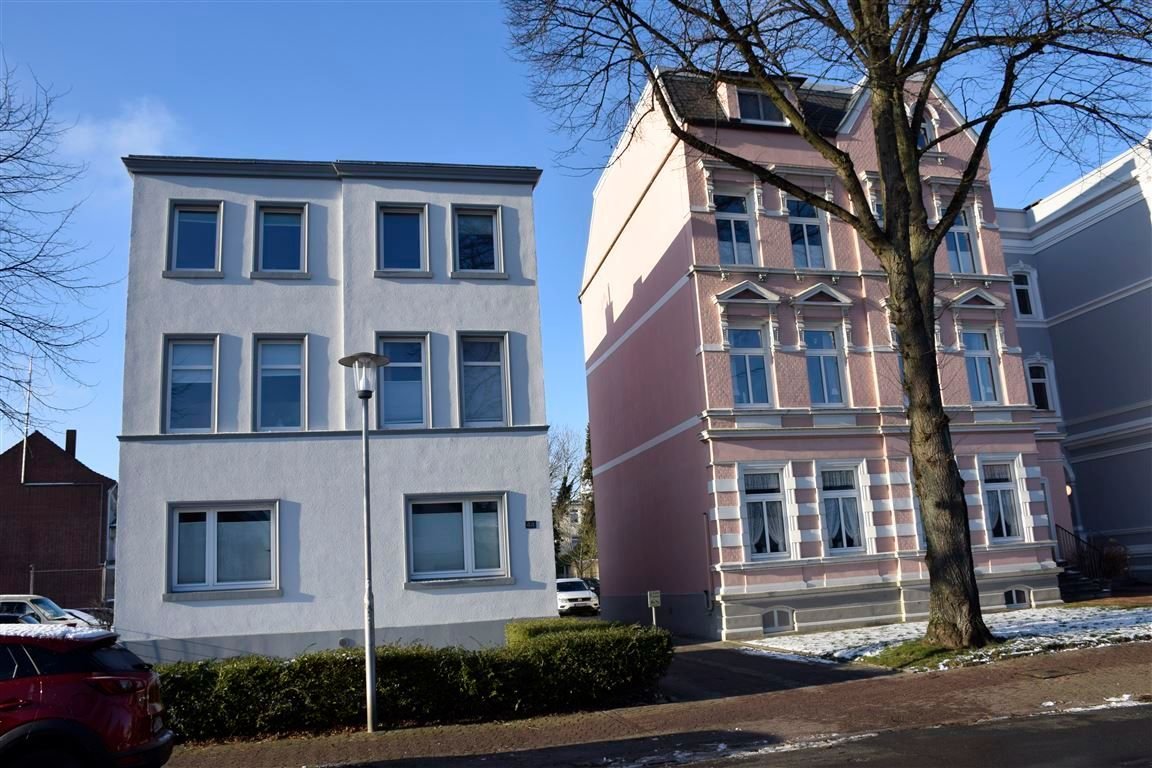 Mehrfamilienhaus zum Kauf als Kapitalanlage geeignet 845.000 € 23 Zimmer 518 m²<br/>Wohnfläche 648 m²<br/>Grundstück Grüner Weg 44  + 45 Cuxhaven Cuxhaven 27472