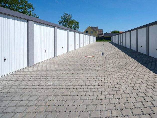 Garage zur Miete 79 € Köppelsdorfer Straße 999 Sonneberg 96515