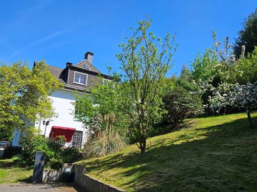 Herrenhaus zum Kauf provisionsfrei 839.000 € 10 Zimmer 300 m² Holthausen Hattingen 45527