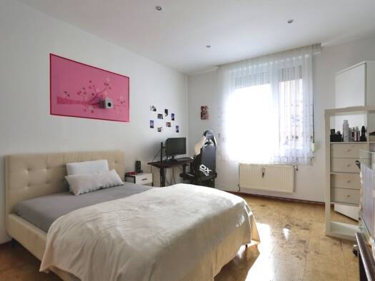 WG-Zimmer zum Kauf 188.000 € 3 Zimmer 77,4 m² Langobardenstr. 8 Zuffenhausen Stuttgart 70435