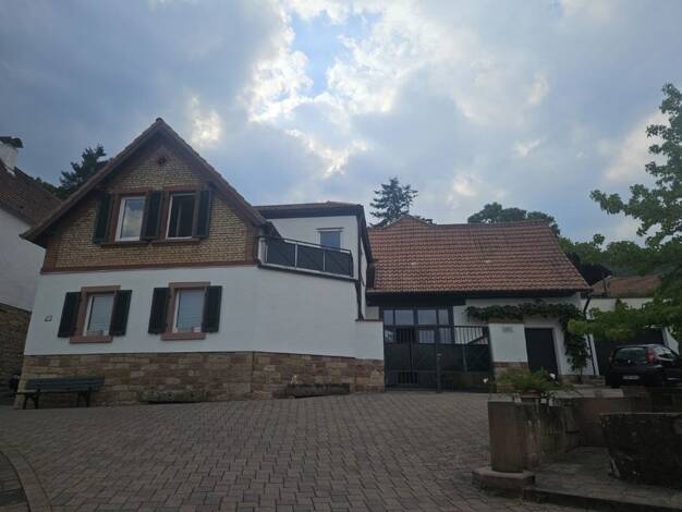Einfamilienhaus zur Miete 1.280 € 5 Zimmer 150 m² 370 m² Grundstück Gleisweiler 76835