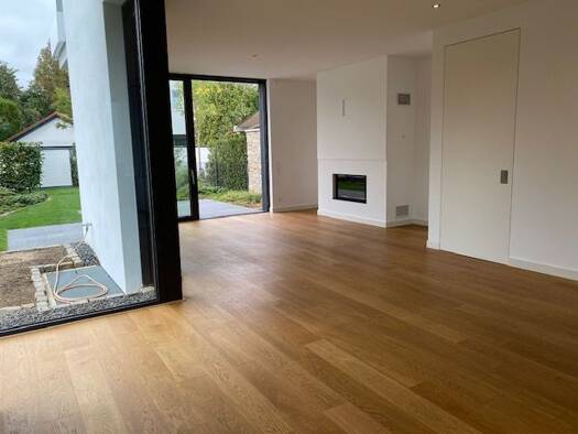 Haus zur Miete 4.950 € 5 Zimmer 220 m² 430 m² Grundstück Düsseldorf 40489
