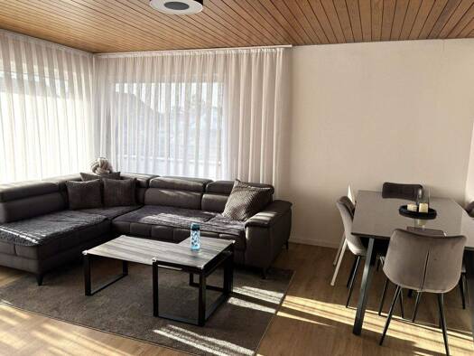 Wohnung zur Miete 1.080 € 4,5 Zimmer 93 m² 2. Geschoss frei ab 01.03.2026 Asperg 71679