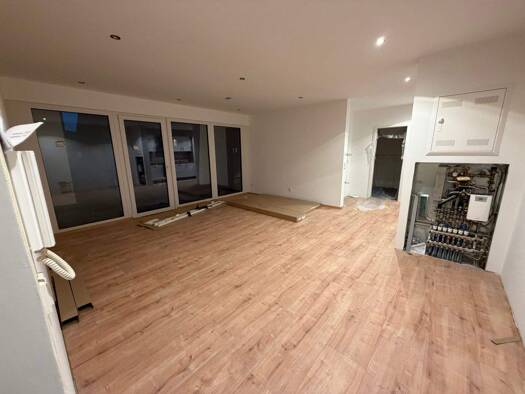 Wohnung zur Miete 900 € 2 Zimmer 63 m² EG frei ab 01.04.2026 Innenstadt Trier 54290