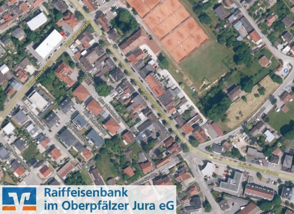 Immobilie in Burglengenfeld - Gefragte Immobilie in ruhiger Altstadtlage mit Burgblick - Ideal für Investoren oder Familie mit Platzbedarf - Bild 2