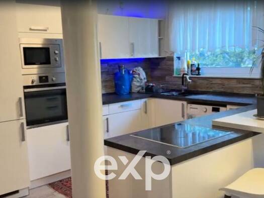 Wohnung zum Kauf 220.000 € 3 Zimmer 85 m² 1. Geschoss Hildesheimer Straße 9 Alt-Laatzen Laatzen 30880