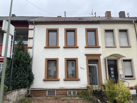 Reihenmittelhaus zum Kauf 110.000 € 6 Zimmer 165 m² 313 m² Grundstück Ensdorf 66806