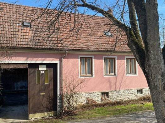 Haus zum Kauf 199.000 € 1.765 m² Grundstück Drosendorf Stadt 2095