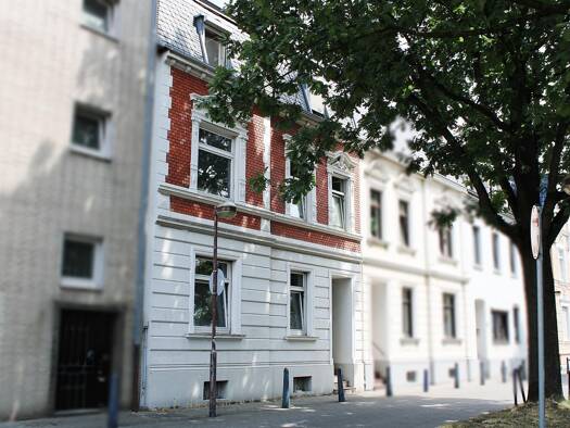 Mehrfamilienhaus zum Kauf 270.000 € 10 Zimmer 203,3 m² 201 m² Grundstück Mittelmeiderich Meiderich / Beeck 47137