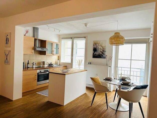 Wohnung zur Miete Wohnen auf Zeit 1.650 € 2 Zimmer 57 m² frei ab 01.11.2026 Innenstadt Regensburg 93047