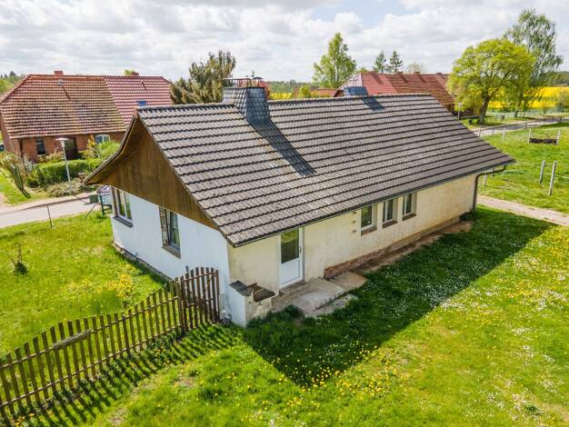 Bungalow zum Kauf provisionsfrei 99.000 € 4 Zimmer 100 m² 950 m² Grundstück Rolofshagen Papenhagen 18510