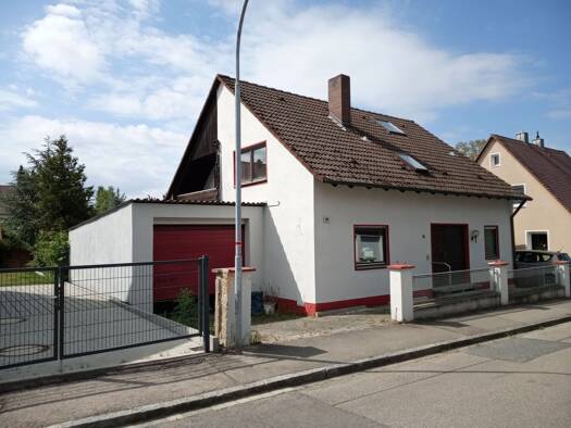 Haus zum Kauf 295.000 € 6 Zimmer 163 m² 570 m² Grundstück frei ab sofort Windsbach Windsbach 91575