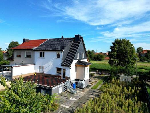 Doppelhaushälfte zum Kauf 165.000 € 4 Zimmer 127,4 m² 847 m² Grundstück Calvörde 39359