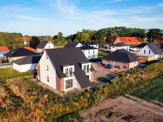 Doppelhaushälfte zur Miete 1.490 € 5 Zimmer 125 m² 500 m² Grundstück frei ab 01.12.2026 Altenmedingen Altenmedingen 29549