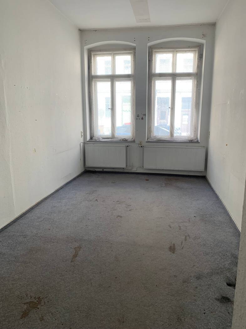 Mehrfamilienhaus zur Miete 75 € Landeskronstraße 21 Innenstadt Görlitz 02826