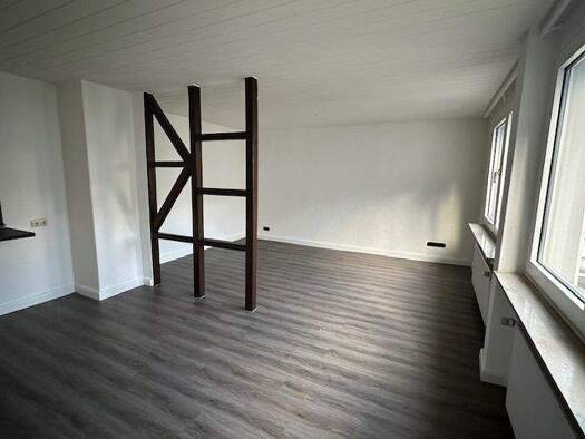 Einfamilienhaus zur Miete 590 € 3 Zimmer 82 m² frei ab 01.04.2026 Gummersbach 51643