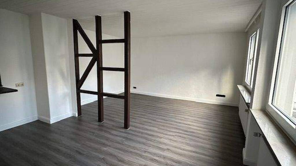 Einfamilienhaus zur Miete 590 € 3 Zimmer 82 m² frei ab sofort Gummersbach 51643