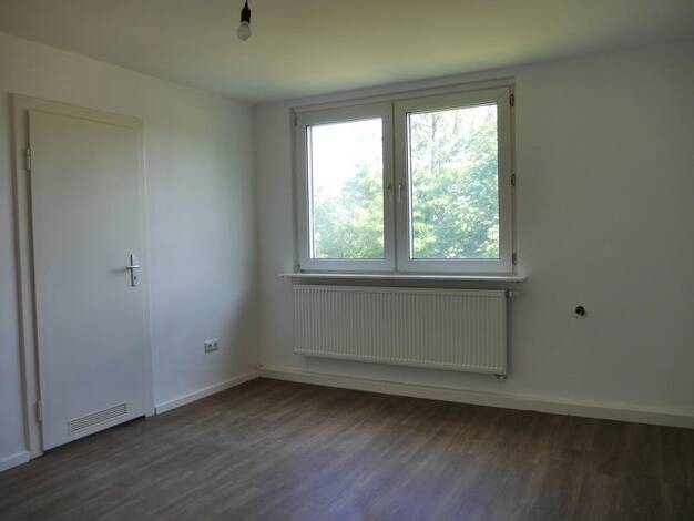 Wohnung zur Miete 470 € 2 Zimmer 41,1 m² 1. Geschoss frei ab 20.06.2025 Limesstr. 5b Südost Hanau 63450