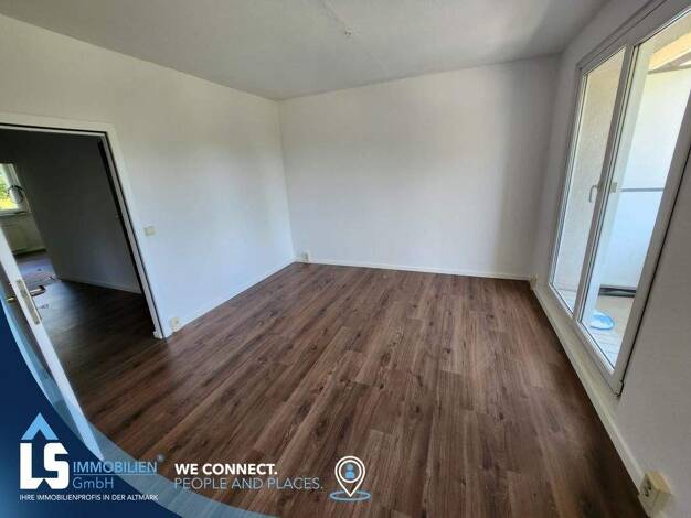 Wohnung zur Miete 300 € 3 Zimmer 56 m² 1. Geschoss Krondorfer Straße 97 Wolfen 06766