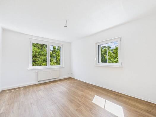 Wohnung zur Miete 373 € 2 Zimmer 60,2 m² 3. Geschoss Neefestraße 33 Kapellenberg Kapellenberg 09119