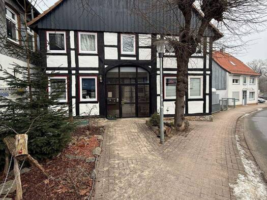 Mehrfamilienhaus zum Kauf 355.000 € 12 Zimmer 250 m² 400 m² Grundstück Osterstraße 28 Bad Münder Bad Münder am Deister 31848