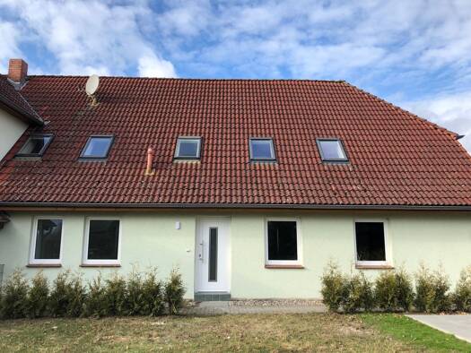 Wohnung zur Miete 895 € 3 Zimmer 80 m² 2. Geschoss frei ab 01.11.2026 Schossiner Weg 6 Walsmühlen Dümmer 19073