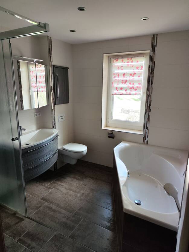 Doppelhaushälfte zum Kauf 130.000 € 6 Zimmer 180 m² 600 m² Grundstück frei ab sofort Schlettau Schlettau 09487