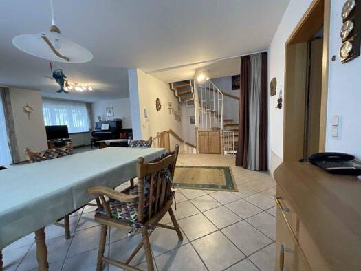 Doppelhaushälfte zum Kauf provisionsfrei 399.000 € 5 Zimmer 144 m² 245 m² Grundstück Schwenningen Villingen-Schwenningen 78056