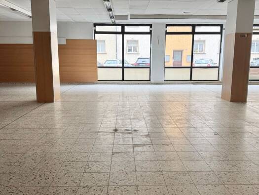Verkaufsfläche zur Miete provisionsfrei 3.900 € 3 Zimmer 363 m² Verkaufsfläche Südstadt Fürth 90763