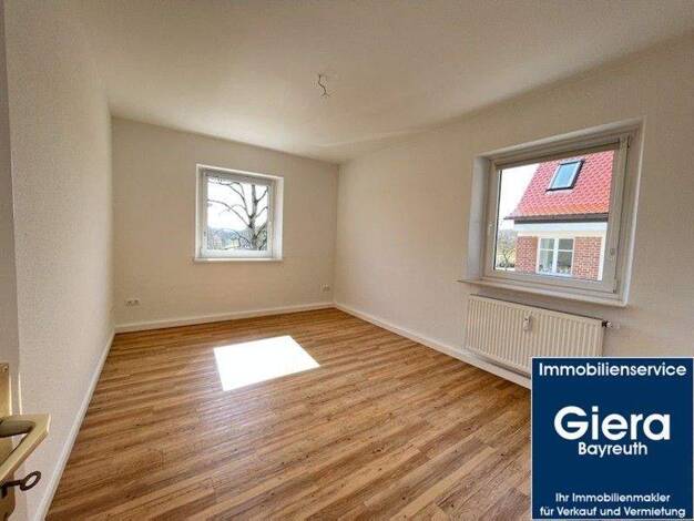 Wohnung zur Miete 700 € 2 Zimmer 54 m² 1. Geschoss frei ab sofort Glocke Bayreuth 95447