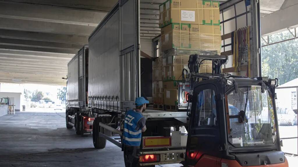 Halle/Industriefläche zur Miete 5.000 m² Lagerfläche teilbar von 1.000 m² bis 5.000 m² Heidenau 01809