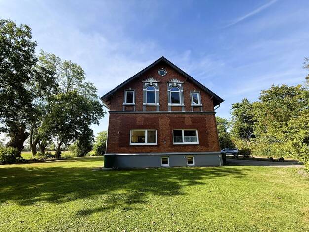 Mehrfamilienhaus zum Kauf 325.000 € 9 Zimmer 229 m² 2.345 m² Grundstück Abbehausen Nordenham 26954