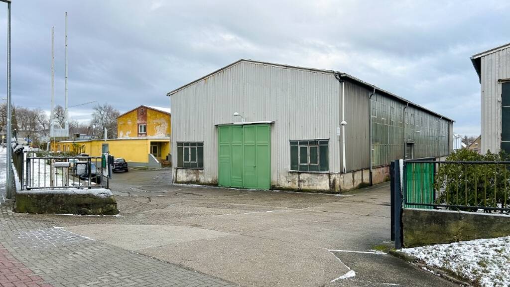 Lagerhalle zur Miete provisionsfrei 2.000 m² Lagerfläche teilbar ab 1.000 m² Kamenz 01917