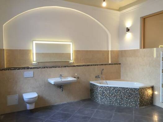 Wohnung zur Miete 990 € 3,5 Zimmer 148 m² Geschoss 2/3 frei ab 01.12.2025 Markt 16 Naumburg Naumburg (Saale) 06618