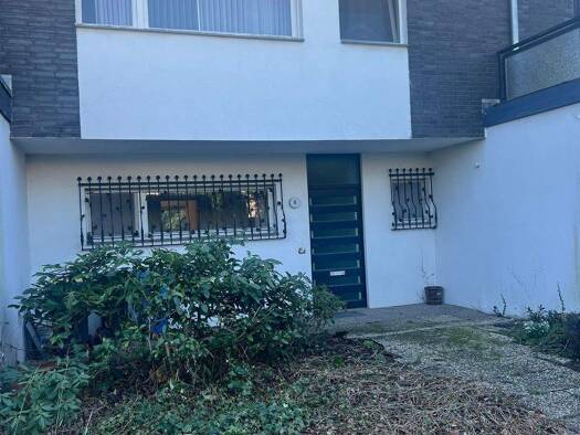 Haus zum Kauf 250.000 € 3 Zimmer 107 m² 223 m² Grundstück Iltisweg Schiefbahn Willich 47877