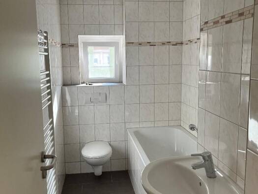 Wohnung zur Miete 300 € 2 Zimmer 41 m² frei ab 01.11.2026 Breithauptstraße 12 Freiberg Freiberg 09599