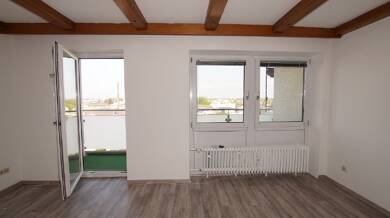 Wohnung zur Miete 350 € 1 Zimmer 29,3 m² 8. Geschoss frei ab 01.08.2025 Planungsbezirk 128 Straubing 94315