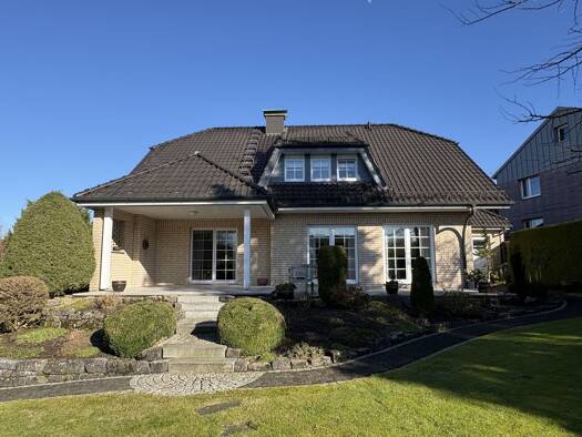 Einfamilienhaus zum Kauf 348.000 € 6 Zimmer 191 m² 886 m² Grundstück Alverdissen Barntrup 32683