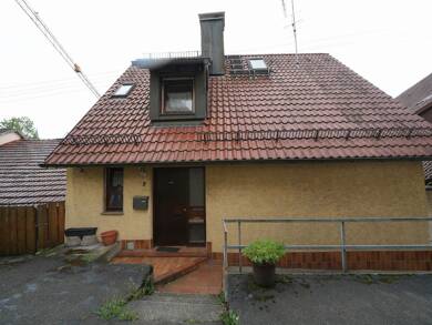Einfamilienhaus zum Kauf 280.000 € 4,5 Zimmer 100 m² 110 m² Grundstück Remseck am Neckar 71686