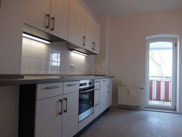 Wohnung zur Miete 410 € 3 Zimmer 87,5 m² 3. Geschoss frei ab 01.04.2026 Zeitz 06712